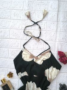 Halter Neck Pinteresty Dress🖤