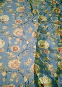 Elegant Floral Embroidered Kurti