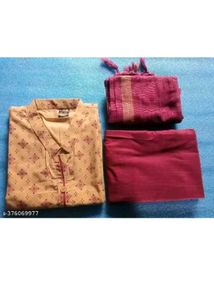 Maroon 3 Peice Suite Se Size 42