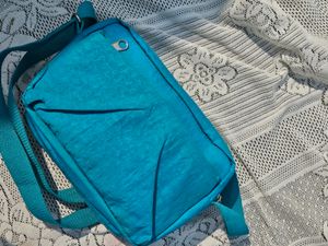 Kipling Sling Bag (Made In Vietnam)