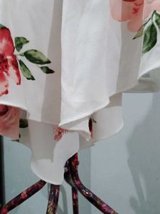 Sweet Floral Top
