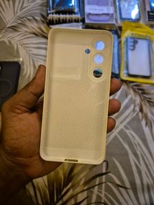 Samsung S24 Used Cover