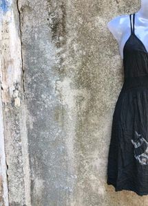 I. CUTE BLACK DRESS
