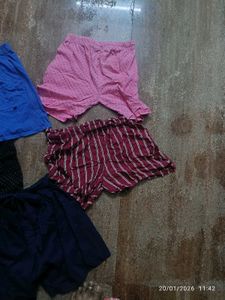 pack of 5 used shorts(10-14 age)