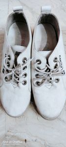 Sale of 2  ✌️hurry up✌️ Double Dhamaka👉pack of Brown block heels and white sports shoes...❌ No Coins❌ only cash