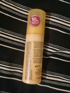 Essence Stay All Day Foundation
