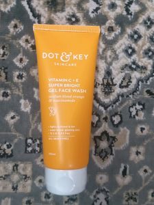Dot And Key Vitamin C Gel Facewash