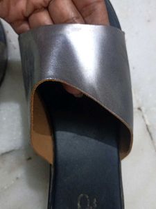 LOOP Women&#39;s Slides