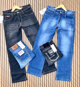 Guess Straight Fit Jeans