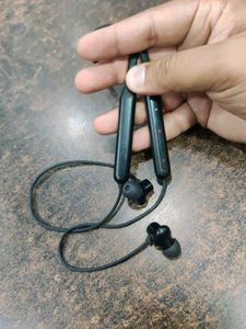 Oneplus Neckband 1 Year Old With New Condition