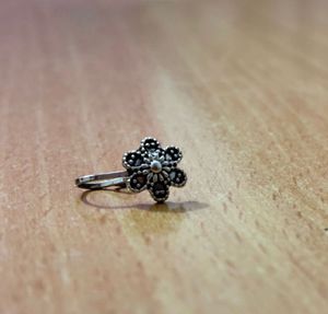 Floral Silver Nose Pin