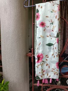 Branded Beautiful Soft Scarf For Women 💚🤍💚🤍