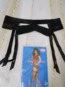 (1028)Vintage Style Black Garter Belt