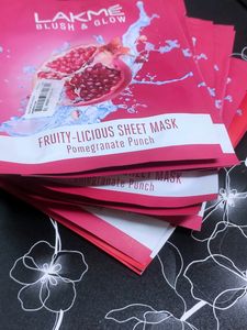 Pack Of 10 Lakme Blush &amp; Glow Sheet Mask