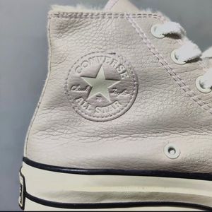 Off White Converse