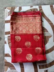 red saree