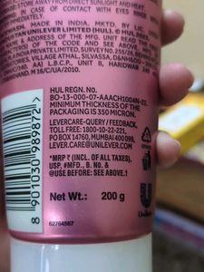 Pond&#39;s Bright Beauty Facewash