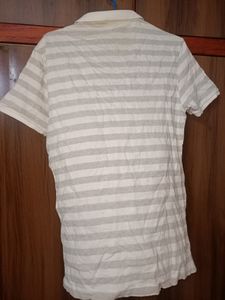 T-shirt For Men And Women Both Can Use