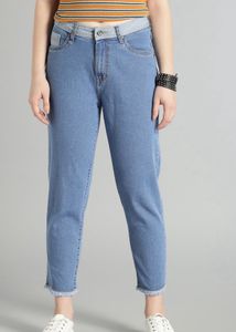 Roadster Boyfriend Fit Jeans.