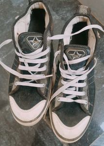 Mens Shoes For Sale .9 No.Very Good In Condition