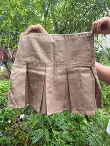mini skirt
