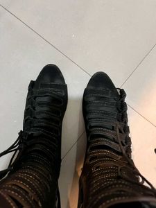 Black Boots