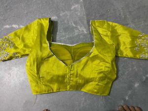 Net Saree With Padded Blouse
