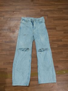 Distressed Wide Leg Jeans
