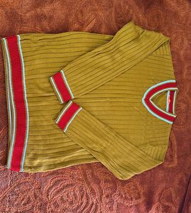 Dressberry Sweater