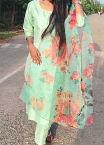 Floral Print Kurta Set