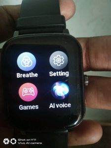 Noise Vivid Call SMARTWATCH