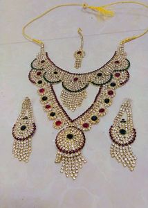 Elegant Rhinestone Jewelry Set