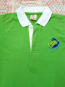 T-shirt School Uniform 6-8 Yrs Boys.