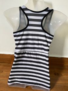 Stripes Padded Gym Top 🤌🏻