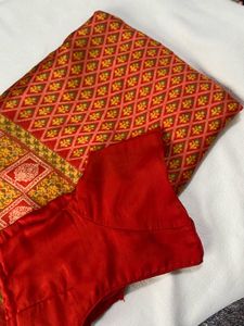 Elegant Ethnic Saree With Blouse