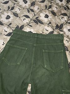 Combo Of Straight Cargo Paint &amp; Crop Top