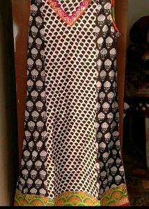 Women Kurtie