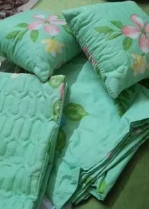 Double Bedsheet Set With Cushions