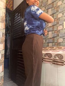 Chocolate brown trouser for a woman