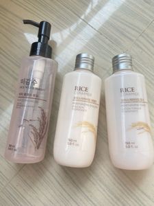 The Face Shop Rice Water Bright &amp; Ric