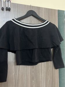 And Crop Top :15