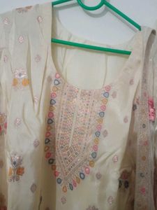 Elegant Salwar Suit with beautiful dupatta