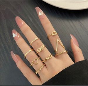Aura Bands Rings Set
