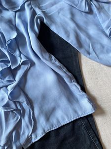 Ruffled Blouse/top🩵