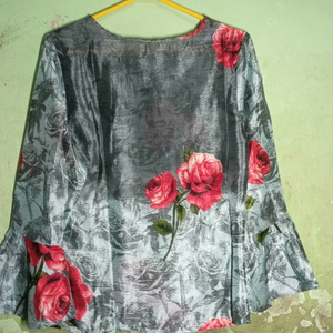 girl top   floral printed design  new top