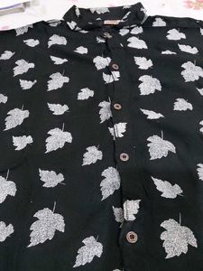 Short Sleeve Shirt ,Black and white