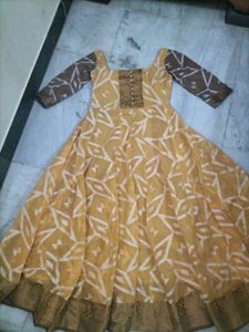 Elegant yellow Ethnic Gown