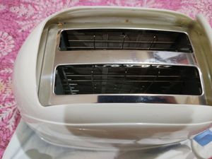 Croma Toaster