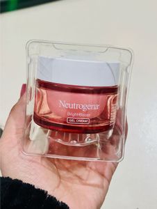 Neutrogena Bright Boost Gel Cream
