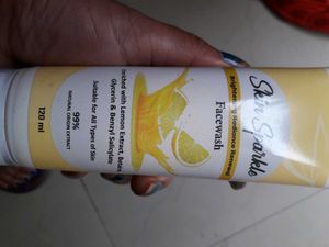 Skin Sparkle Vitamin C Face Wash